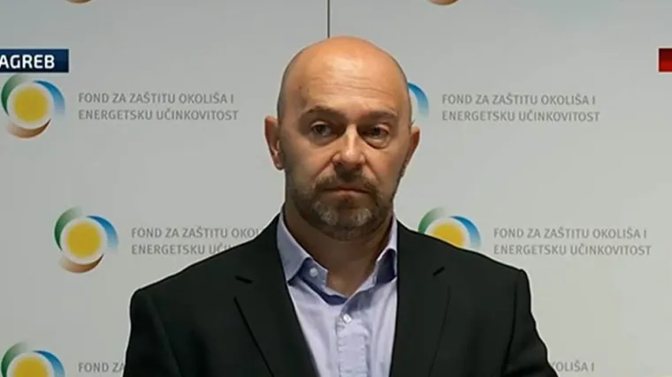 Pustio je snimku na kojoj on sam prijeti i vrijeđa kolegu