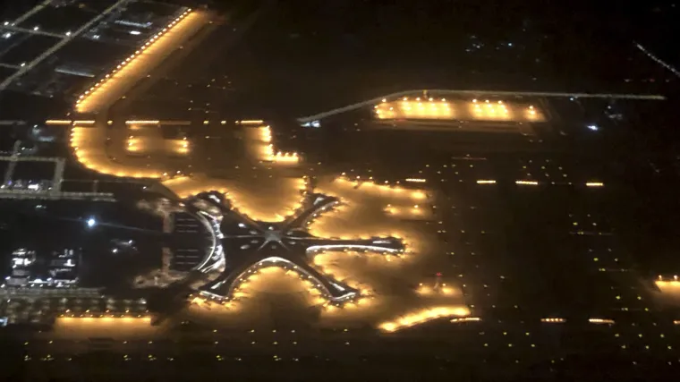 U Kini otvoren najveći aerodrom na svijetu: Svaki sat bit će oko 300 slijetanja i polijetanja