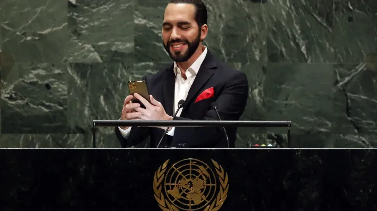 Predsjednik prije govora u UN-u 'opalio' selfi: 'Samo sekundu, molim!'