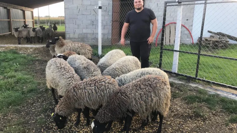 Svećenik pastir iz Podravine čuva i ljude i ovce: 'Miljenica mi je Đurđica, nju sam othranio na dudu'