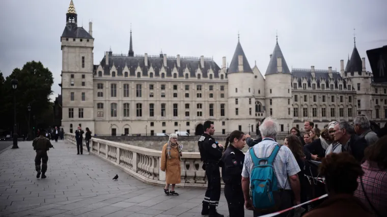 Protuteroristički dužnosnici preuzeli istragu o brutalnom napadu na pari&scaron;ku policiju