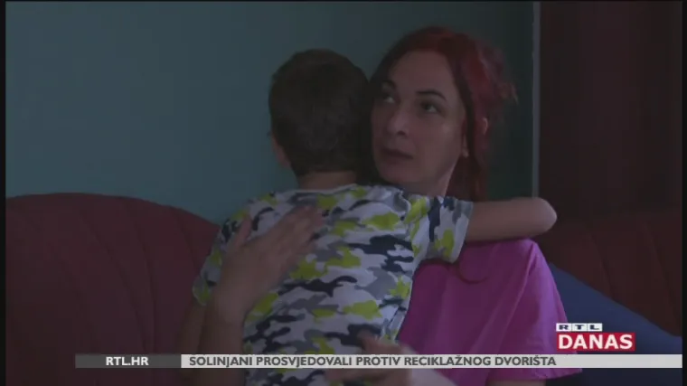 Majka pretučenog dječaka ne odustaje, s njim ide i na nastavu: 'On je i dalje u paničnom strahu'