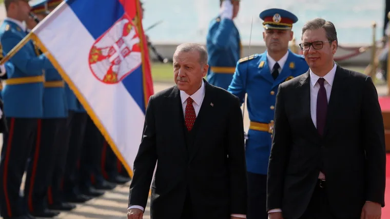Na aerodromu ga dočekao Vučić, ostat će dva dana i razgovarati o gospodarskoj suradnji