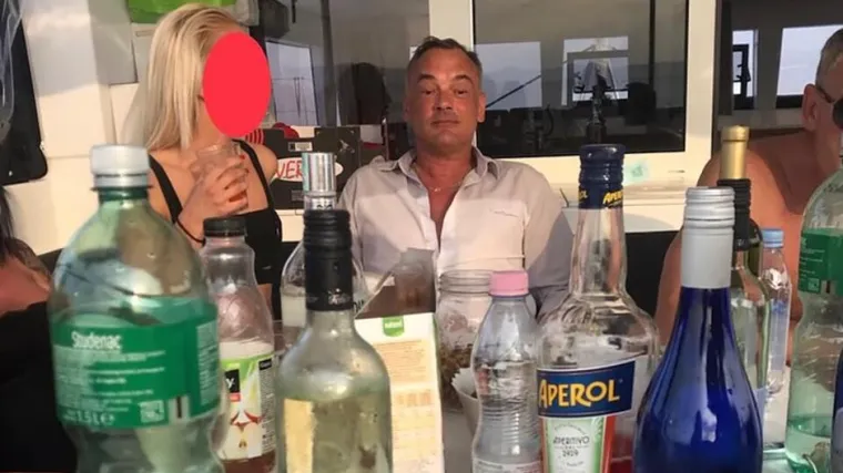 VIDEO Velika afera gradonačelnika: Kod Dubrovnika snimljen na jahti s prostitutkama