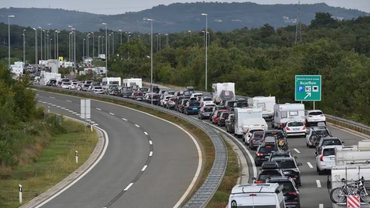 Specijalno vozilo vrijedno 6 milijuna kn: Pri brzini od 100 km/h laseri će provjeravati svaki milimetar ceste