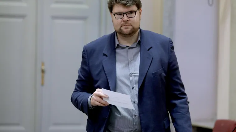 SDP-OVAC GRBIN OPLEO PO HDZ-U ZBOG DANA NEOVISNOSTI: 'Važniji im je dan kada su do&scaron;li na vlast i stavili ruke na vrat Hrvatske'