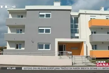 Mladim obiteljima s djecom podijeljeni ključevi novih stanova na Krku: 'Ovo nam je bila jedina opcija'