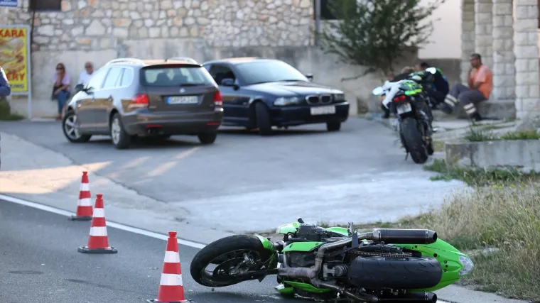 Na hrvatskim cestama poginula dva motociklista
