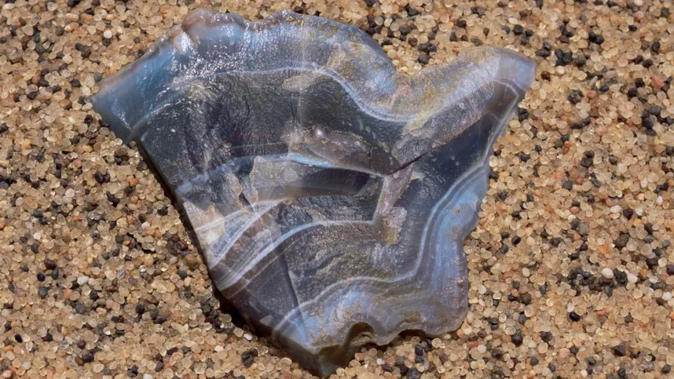 Poludragi kamen Ahat: U čemu vam ovaj poludragi kamen pomaže?