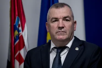 Glavni ravnatelj policije odgovorio hoće li pretučeni Petrač dobiti i kaznu za parkiranje