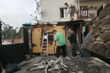 Svi su do&scaron;li pomoći obitelji Butković: Čistilo se zgari&scaron;te stana, tinejdžer koji je spasio baku iza&scaron;ao iz bolnice