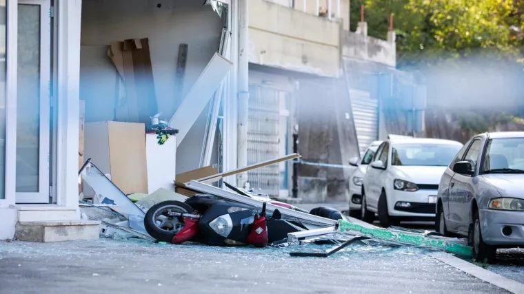 Eksplozija u laboratoriju u Splitu: Popucala su stakla, nastradao je i skuter... &Scaron;teta je velika