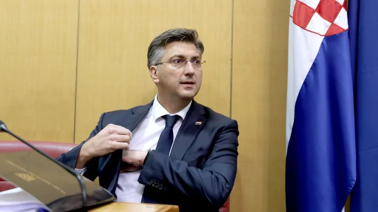 Plenković kupuje mir: 'Iduće godine povećat ćemo plaće javnim i državnim službama za 6,12 posto'