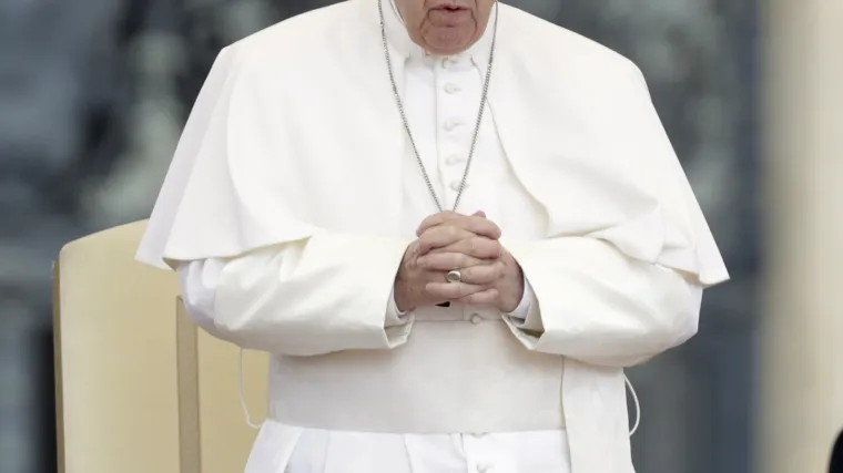 Papa kritizirao milijune ljudi s prekomjernom težinom: 'Hrana postaje sredstvo osobnog uni&scaron;tenja'