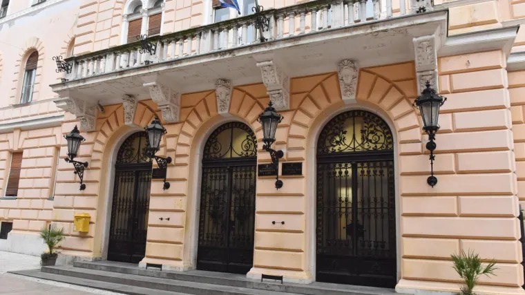 'Nije otvorio bolovanje, već je spriječen doći na rasprave'