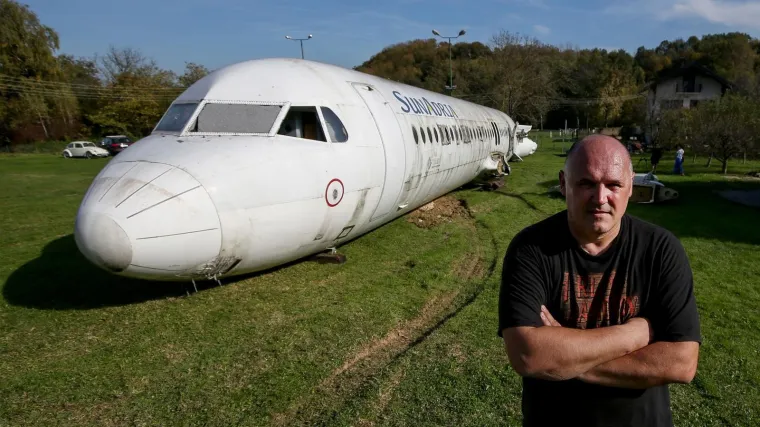OVO JE AVION IZ ZAGORSKOG DVORI&Scaron;TA KOJI JE ODU&Scaron;EVIO HRVATE: Vlasnik ga namjerava preurediti i iznajmljivati za zabave