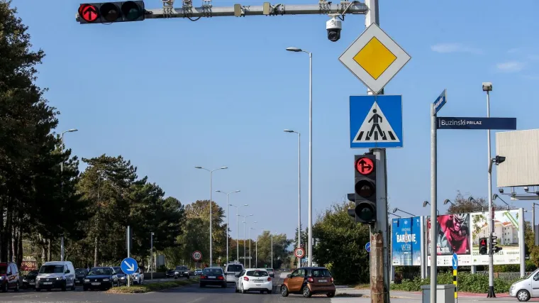 Novih 100 kamera na zagrebačkim ulicama: Moći će prepoznati registracije i ako vozite 180 km/h!