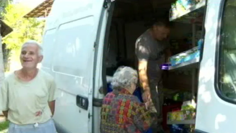 Svako jutro Borko sjeda u svoju pokretnu trgovinu i obilazi sela: Stanovnicima je posljedni oslonac