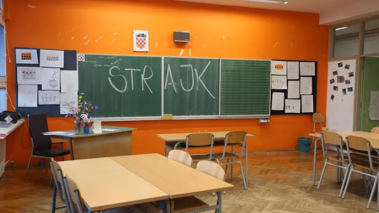 Profesorica pojasnila Vladi za&scaron;to i dalje &scaron;trajkaju: 'Ovo bi shvatio i učenik u prvom razredu'