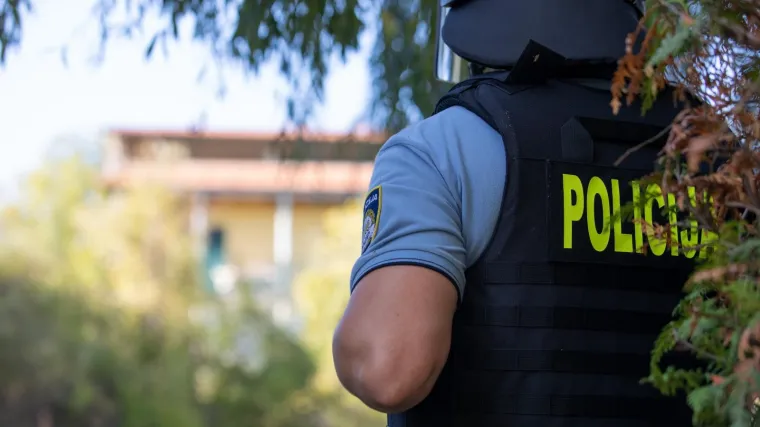 Drama u Sinju: Predao se starac koji se zatvorio u stan i prijetio da će izazvati eksploziju