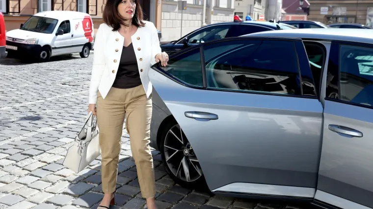 Divjak jasno rekla: 'Tema koeficijenata plaća mora biti prioritetna, situacija je ozbiljna'