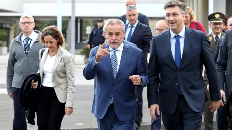 Večernji sastanak u Vladi rije&scaron;io probleme? Bandićevci će podržati proračun, HDZ GUP