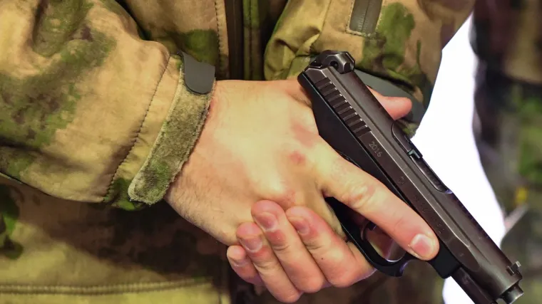 Ubio je osmero, a ranio najmanje dvoje ljudi