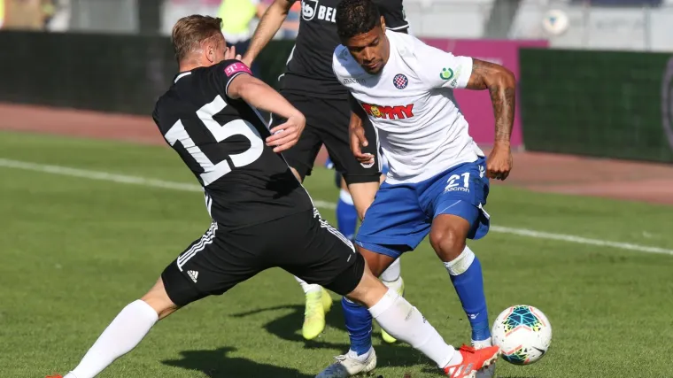 I to nakon jednog od najbizarnijih golova ikad! Slaven mislio da je izjednačio, vratar 'slavio' i - primio gol