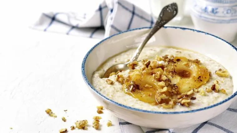 Zobena ka&scaron;a s karameliziranim kru&scaron;kama i orasima