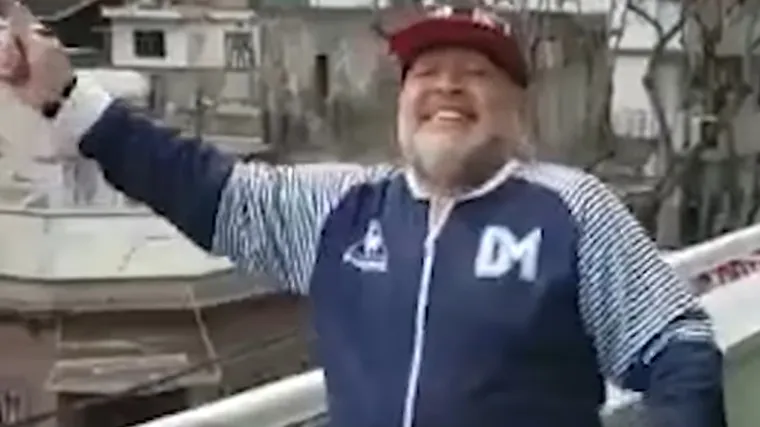 Mali zeleni zapalio dru&scaron;tvene mreže, tisuće navijača protivničkog kluba bacio u trans