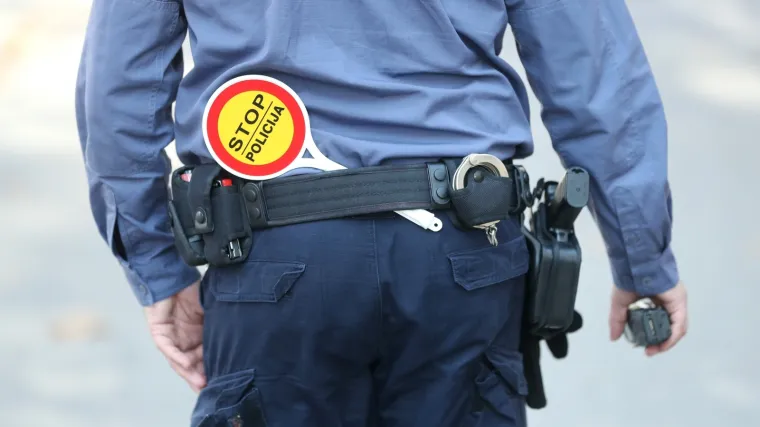 Izletio je iz kuće i zaustavio provalnika koji ga je pritom lak&scaron;e ozlijedio