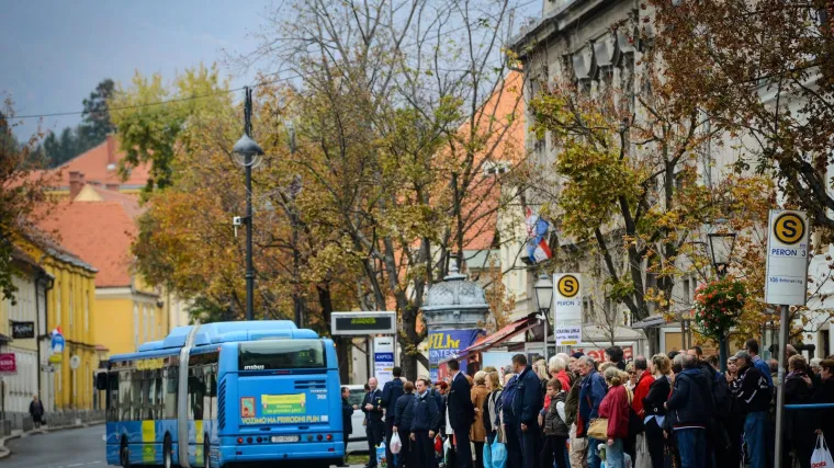 Posebna regulacija: Prije nego krenete na groblja, saznajte koje su sve izmjene u prometu