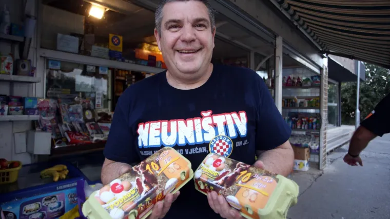 Izbu&scaron;ili mu gume i mlatili ga palicama