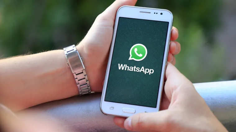 WhatsApp uskoro će uvesti ne jednu nego čak dvije opcije za noćno gledanje