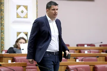 Nikola Grmoja: 'Ako je Đuro Sessa primao mito, predsjednica ne smije dobiti povjerenje'