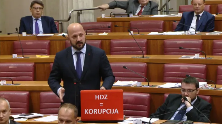 Maras o susretu premijera i Bandića: 'To je samo performans za očuvanje saborske i gradske većine'