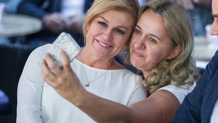 Kolinda Grabar-Kitarović u tajnosti do&scaron;la u Varaždin: Zbog nje gužva i policija na ulicama