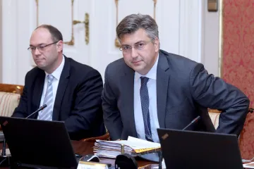 'Govore da nekoga treba leđno pustiti niz Savu i dati mu metak u čelo. On to podržava? Neka to kaže'