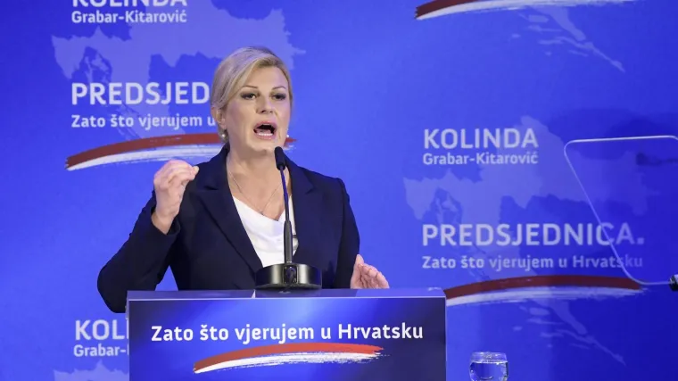 Predstavlja program za novi mandat. Navodno ga je, uglavnom, napisala sama...