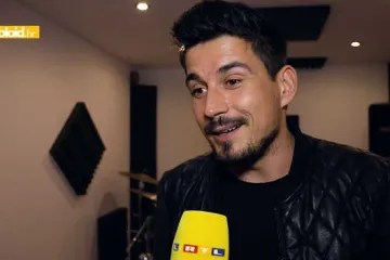 Ekskluzivno smo zavirili na probu Bojana Jambrošića koji sprema koncert povodom 10 godina karijere