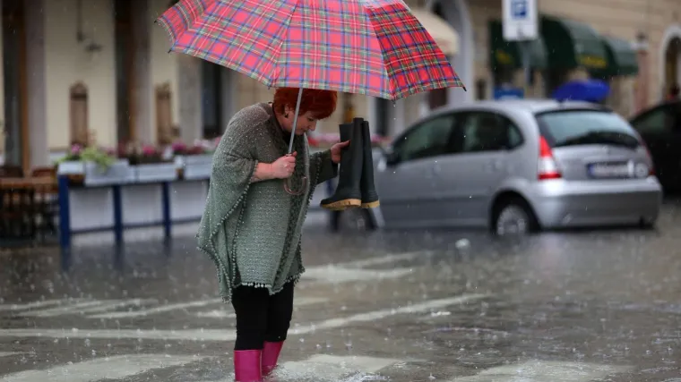 Vrijeme će danas biti pitomije: Ponegdje će čak i sunce zasjati, a navečer nas opet čeka dosadna ki&scaron;a