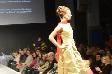 Frizure Marije Horvat na modnoj reviji u Križevcima