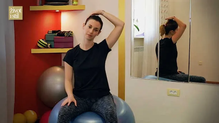 Jeste li među onima koji sjede po osam sati? Fizioterapeutkinja nam je otkrila vježbe za opu&scaron;tanje mi&scaron;ića