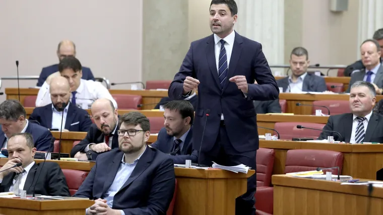 Uzvratio Jandrokoviću: 'Zaboravio je da mu je plaća rasla 4000 kuna, obmanuo je javnost'