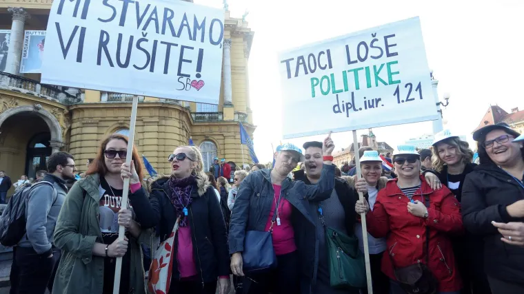 Vlada zaprijetila, ali sindikati ne odustaju: Svaki učitelj mogao bi ostati bez 315 kuna po danu &scaron;trajka