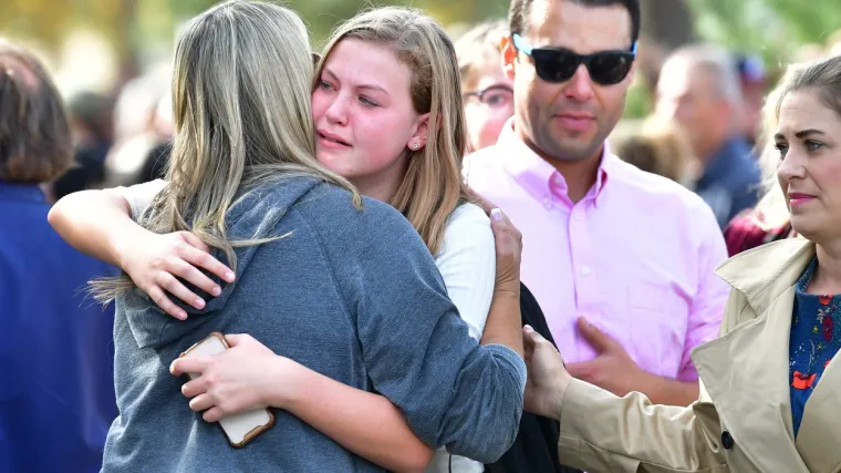 U pucnjavi u Los Angelesu ubijeno dvoje učenika