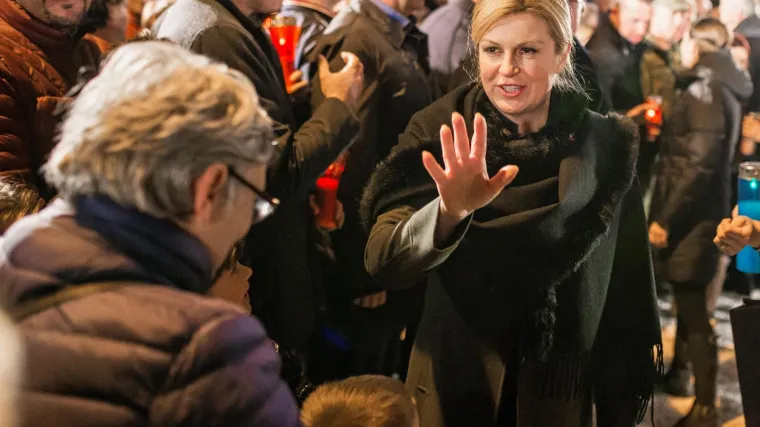 U pratnji političara obilježila 28. obljetnicu pada grada