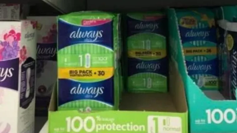 Cura pokazala što ju je pitao kad je došao u trgovinu, ekipa se valja od smijeha