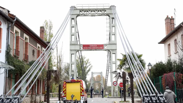 Dvije osobe su poginule, jedna je djevojčica stara 15 godina