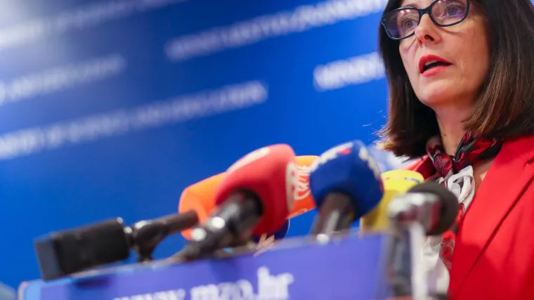 'Ponudila sam mu rje&scaron;enja u vezi &scaron;trajka, sad je on na redu. Na&scaron; odnos? To nikog ne zanima'